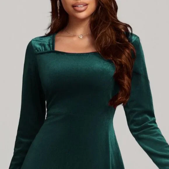 Square Neck Long Sleeve Velvet Dress - Picture 5 of 9